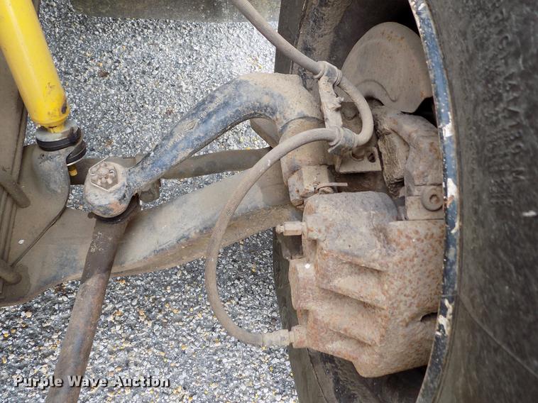 image for item DB9193 1998 International 3800 Bluebird school bus