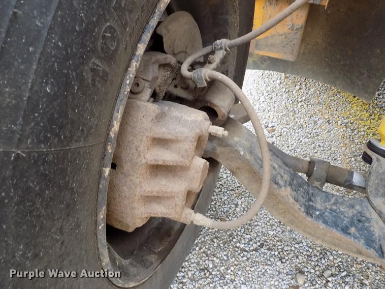 image for item DB9193 1998 International 3800 Bluebird school bus