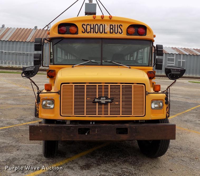 image for item DB9194 2000 Chevrolet B7 Bluebird school bus