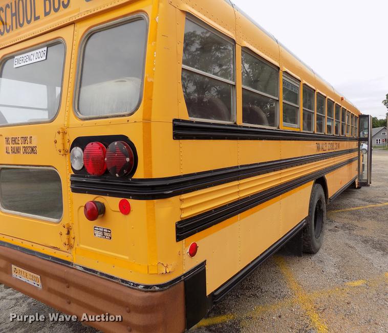 image for item DB9194 2000 Chevrolet B7 Bluebird school bus