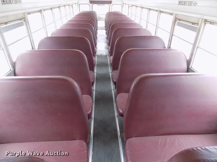 image for item DB9194 2000 Chevrolet B7 Bluebird school bus