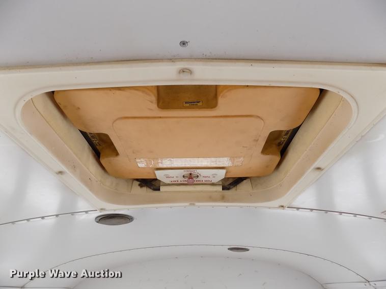 image for item DB9194 2000 Chevrolet B7 Bluebird school bus