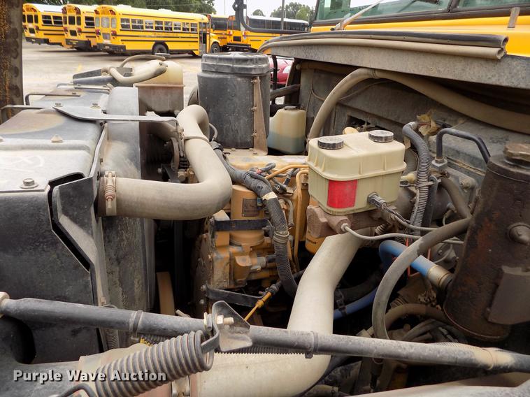 image for item DB9194 2000 Chevrolet B7 Bluebird school bus