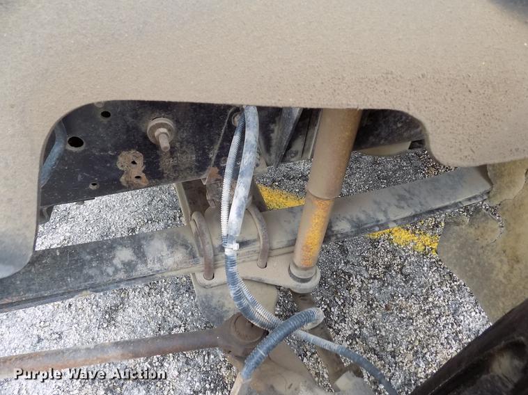 image for item DB9194 2000 Chevrolet B7 Bluebird school bus