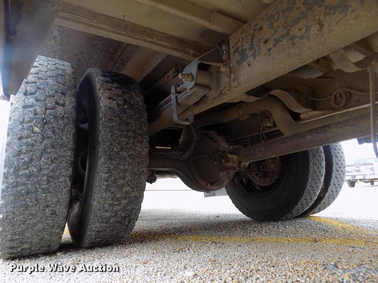 image for item DB9194 2000 Chevrolet B7 Bluebird school bus