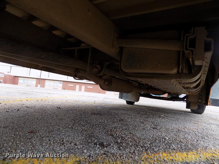 image for item DB9194 2000 Chevrolet B7 Bluebird school bus