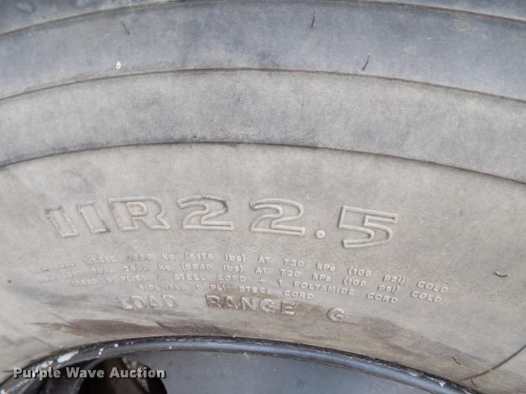 image for item DB9194 2000 Chevrolet B7 Bluebird school bus