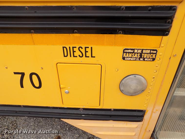 image for item DB9194 2000 Chevrolet B7 Bluebird school bus