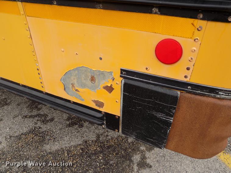 image for item DB9194 2000 Chevrolet B7 Bluebird school bus