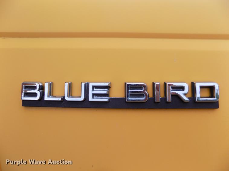 image for item DB9194 2000 Chevrolet B7 Bluebird school bus