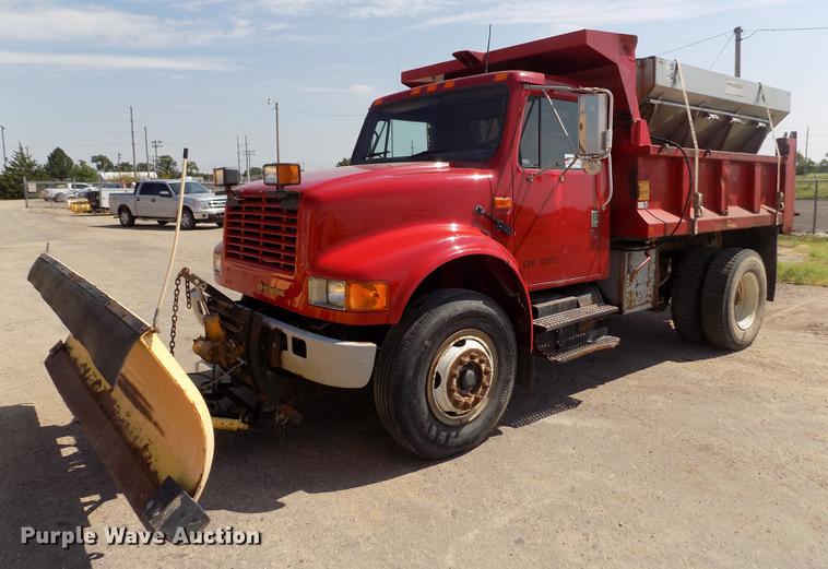 image for item DB9201 1992 International 4700 dump truck