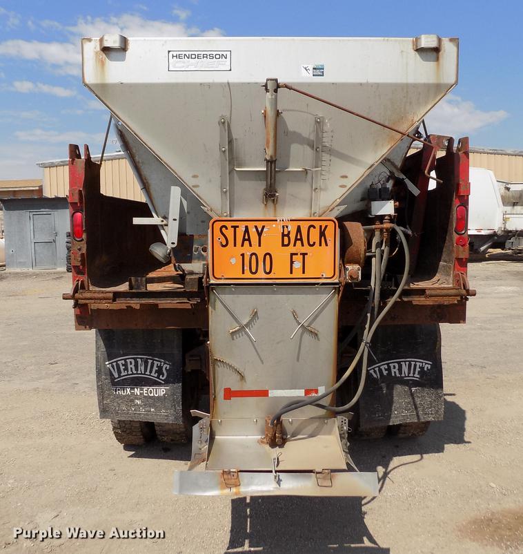 image for item DB9201 1992 International 4700 dump truck