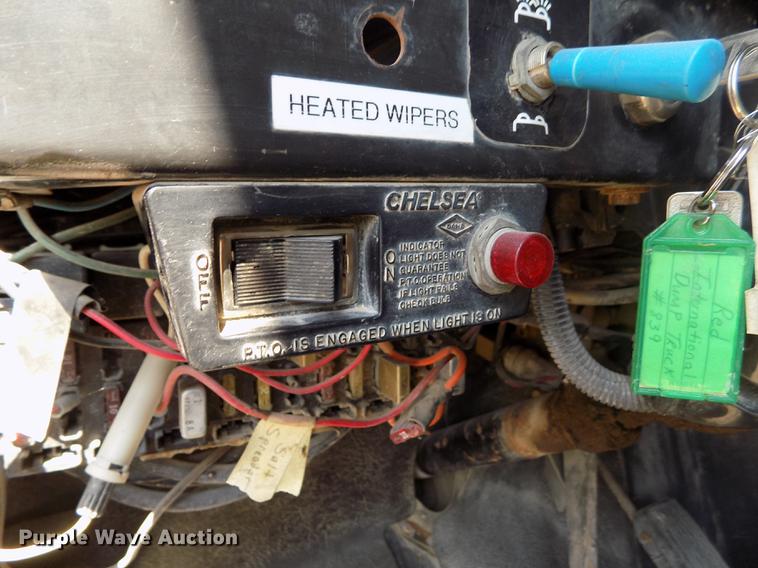 image for item DB9201 1992 International 4700 dump truck