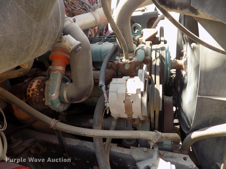 image for item DB9201 1992 International 4700 dump truck