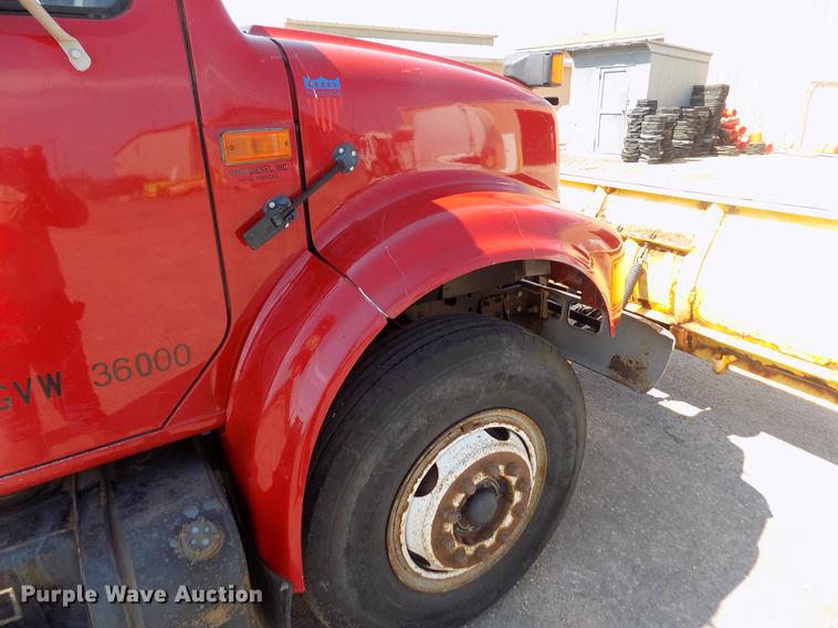 image for item DB9201 1992 International 4700 dump truck