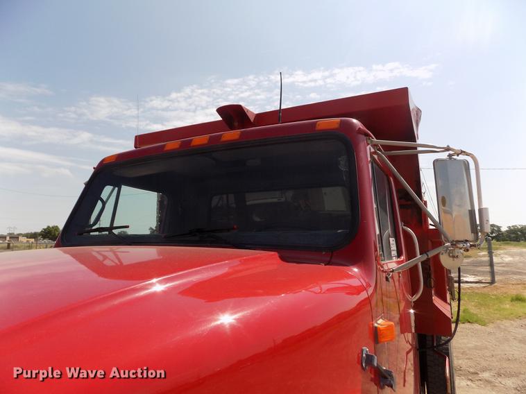 image for item DB9201 1992 International 4700 dump truck