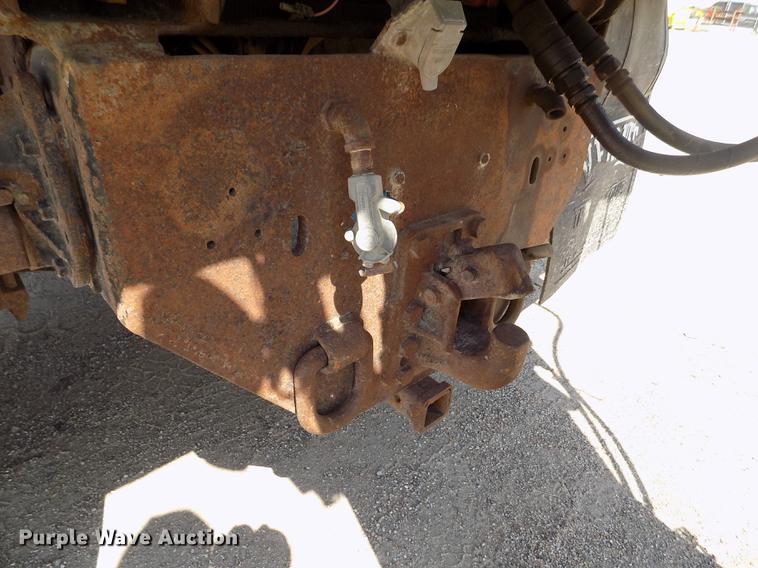 image for item DB9201 1992 International 4700 dump truck