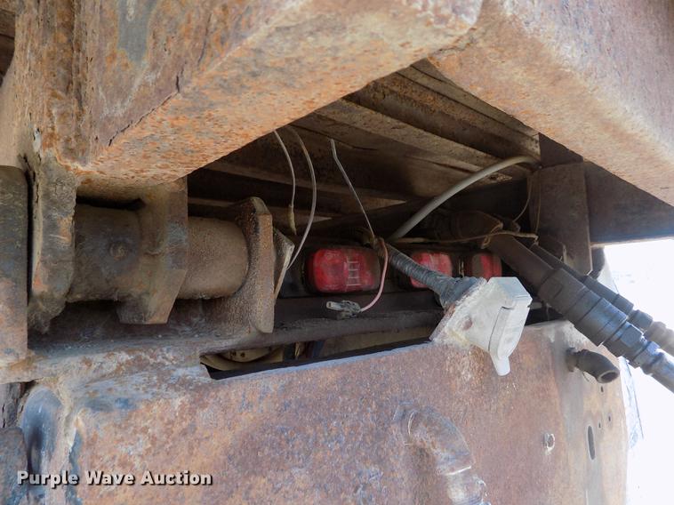 image for item DB9201 1992 International 4700 dump truck