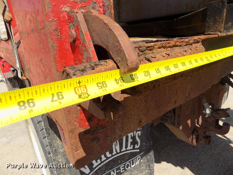 image for item DB9201 1992 International 4700 dump truck