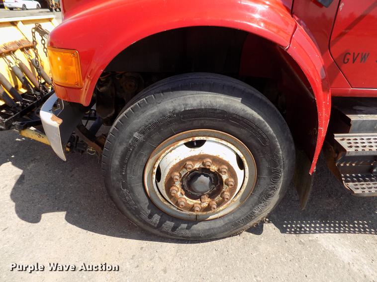 image for item DB9201 1992 International 4700 dump truck