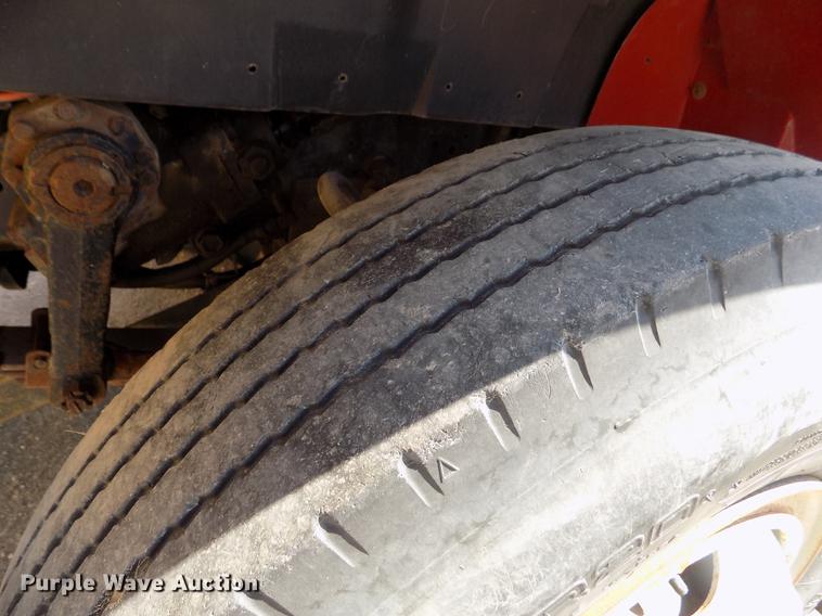 image for item DB9201 1992 International 4700 dump truck