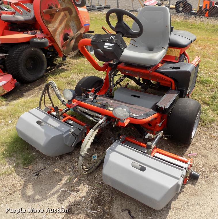 image for item DB9203 2008 Jacobsen G-Plex III Petrol greens mower