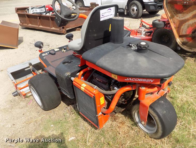 image for item DB9203 2008 Jacobsen G-Plex III Petrol greens mower