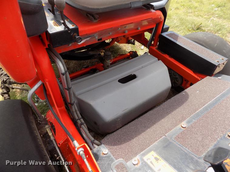 image for item DB9203 2008 Jacobsen G-Plex III Petrol greens mower