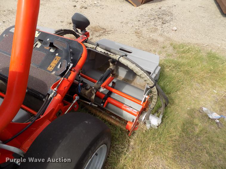 image for item DB9203 2008 Jacobsen G-Plex III Petrol greens mower