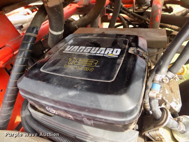 image for item DB9203 2008 Jacobsen G-Plex III Petrol greens mower