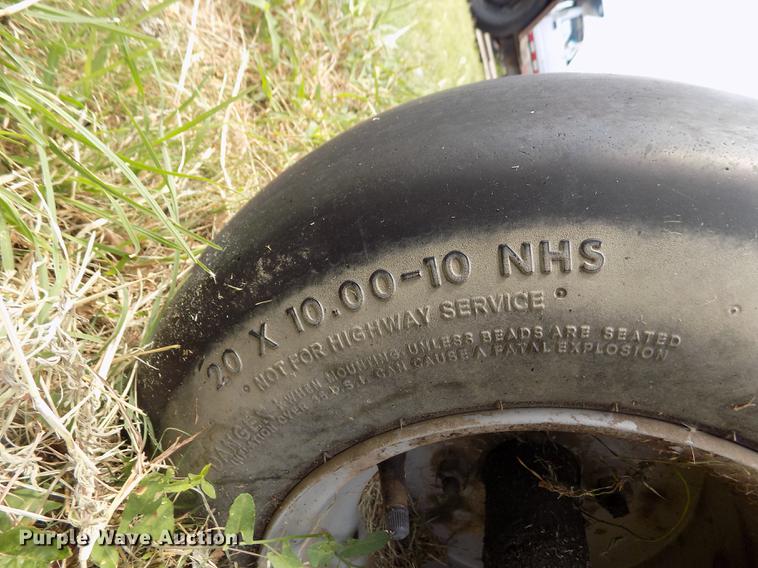 image for item DB9203 2008 Jacobsen G-Plex III Petrol greens mower