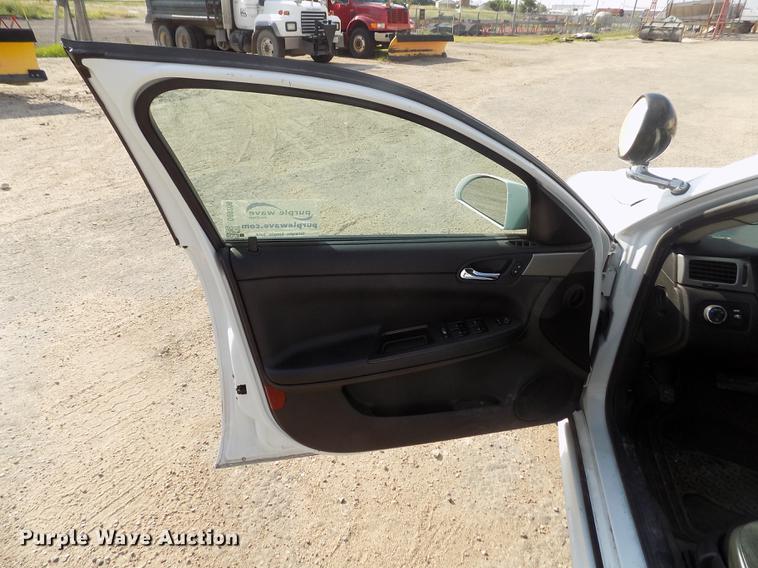 image for item DB9206 2011 Chevrolet Impala Police Cruiser