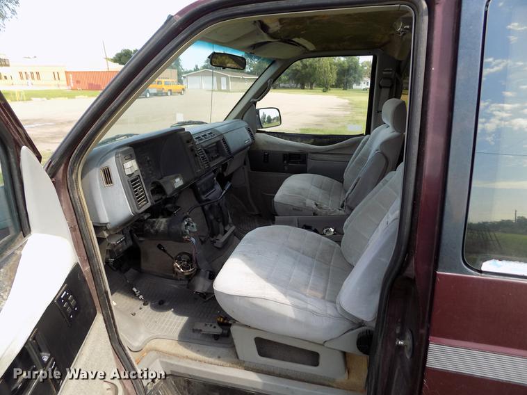 image for item DB9236 1993 Chevrolet Astro van