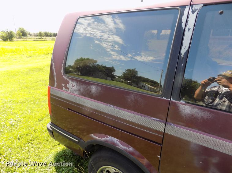 image for item DB9236 1993 Chevrolet Astro van
