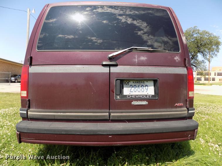 image for item DB9236 1993 Chevrolet Astro van