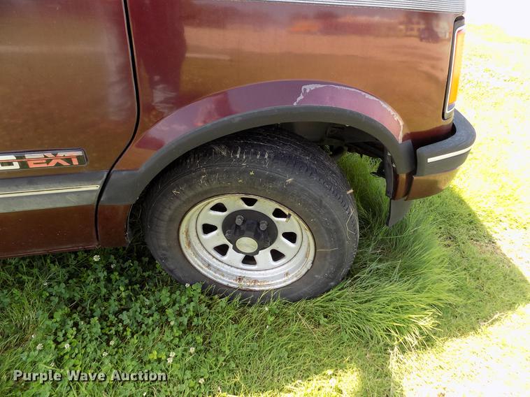 image for item DB9236 1993 Chevrolet Astro van