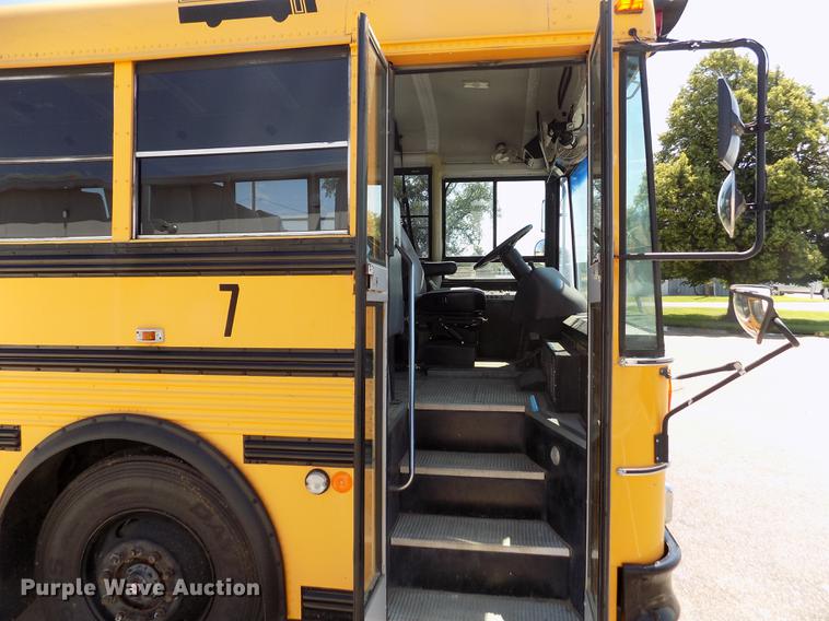 image for item DB9237 1994 Thomas Built Saf-T-Liner ER school bus