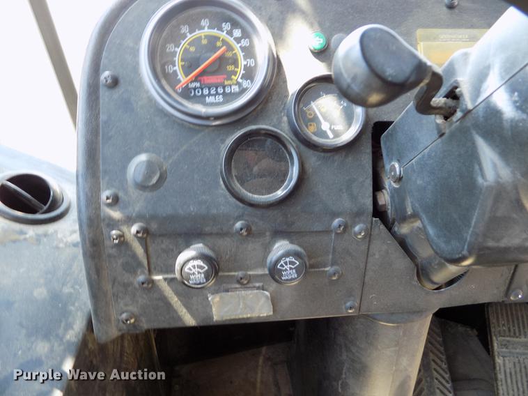 image for item DB9237 1994 Thomas Built Saf-T-Liner ER school bus