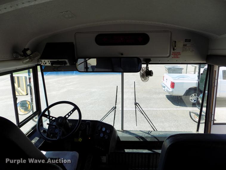 image for item DB9237 1994 Thomas Built Saf-T-Liner ER school bus