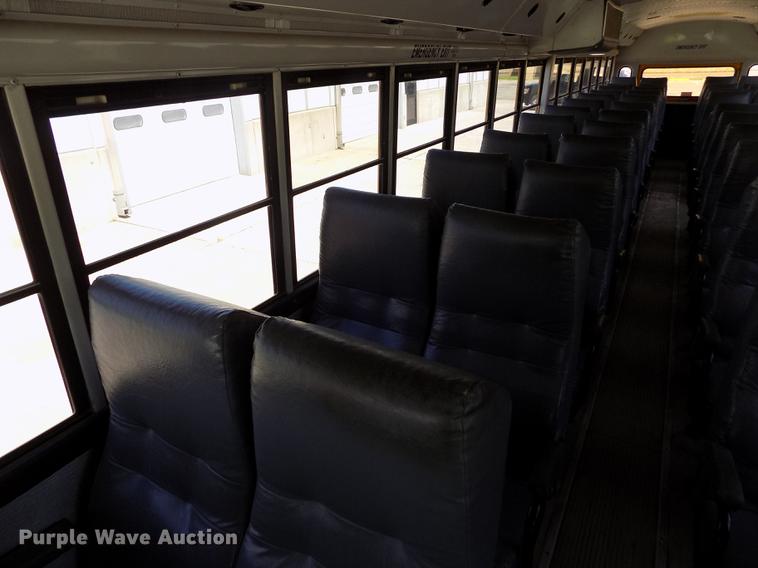 image for item DB9237 1994 Thomas Built Saf-T-Liner ER school bus