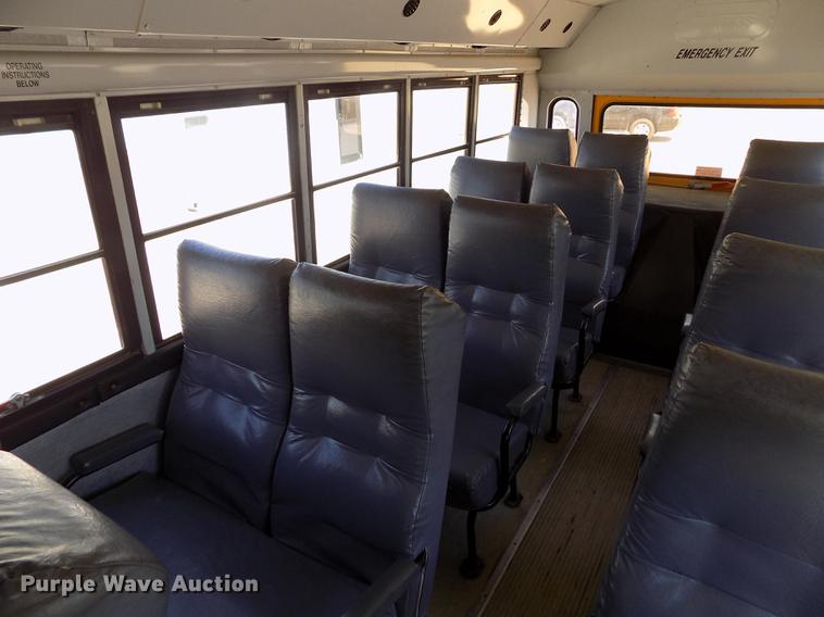 image for item DB9237 1994 Thomas Built Saf-T-Liner ER school bus