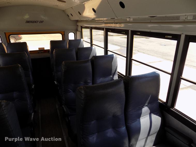 image for item DB9237 1994 Thomas Built Saf-T-Liner ER school bus