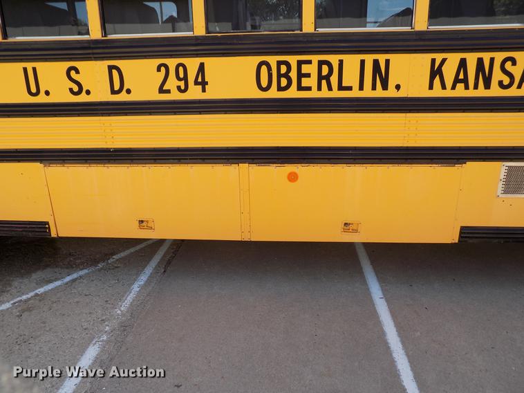 image for item DB9237 1994 Thomas Built Saf-T-Liner ER school bus