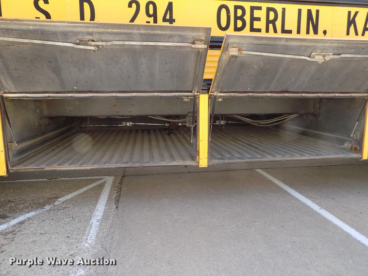 image for item DB9237 1994 Thomas Built Saf-T-Liner ER school bus