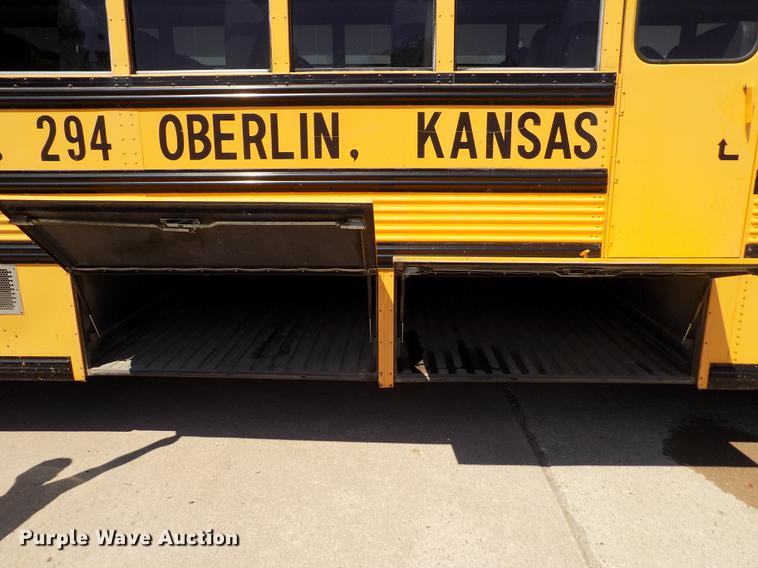 image for item DB9237 1994 Thomas Built Saf-T-Liner ER school bus