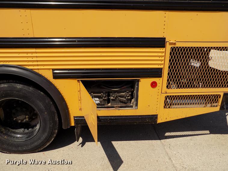 image for item DB9237 1994 Thomas Built Saf-T-Liner ER school bus