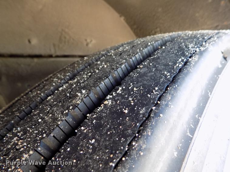 image for item DB9237 1994 Thomas Built Saf-T-Liner ER school bus