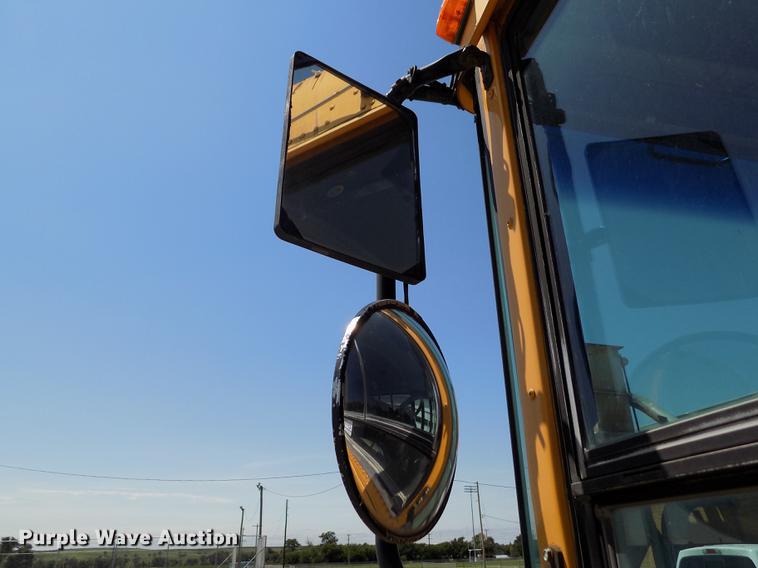 image for item DB9237 1994 Thomas Built Saf-T-Liner ER school bus