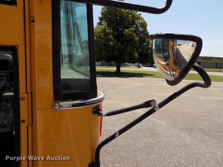 image for item DB9237 1994 Thomas Built Saf-T-Liner ER school bus