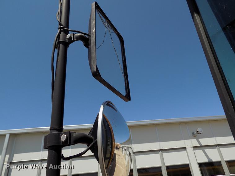 image for item DB9237 1994 Thomas Built Saf-T-Liner ER school bus